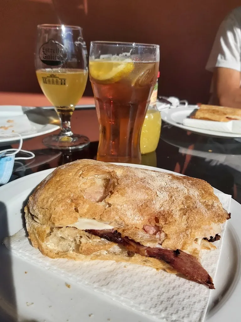 Menu_Can Roc Bar restaurante_Castellfollit de la Roca_image_9