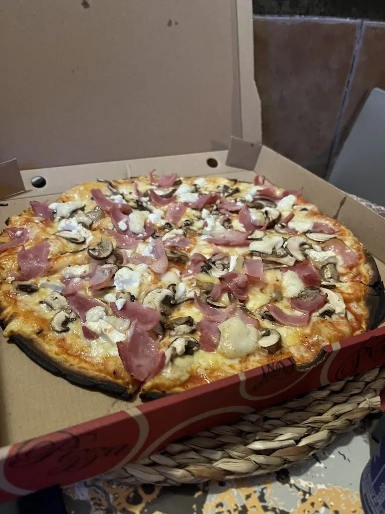 Menu_Pizzeria Al Forn De Llenya_Castellfollit de la Roca_image_9