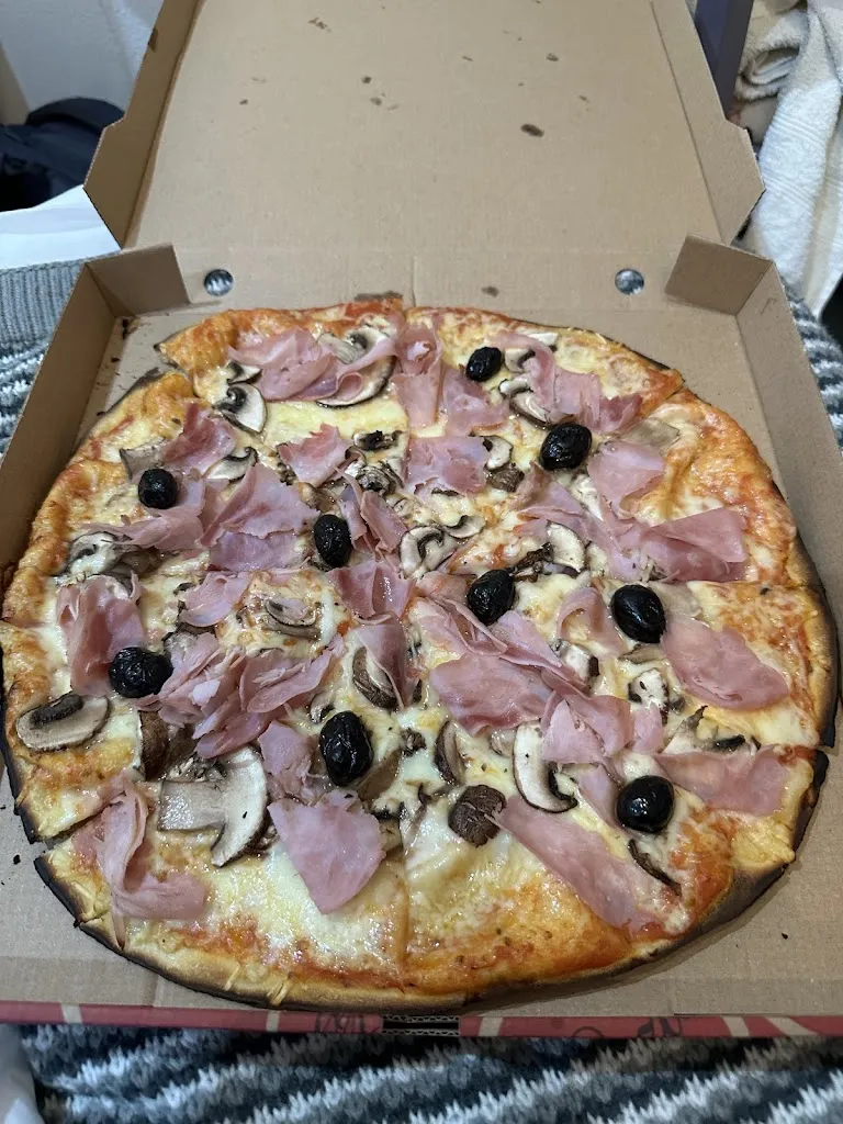 erkut ozen_Pizzeria Al Forn De Llenya_Castellfollit de la Roca_review