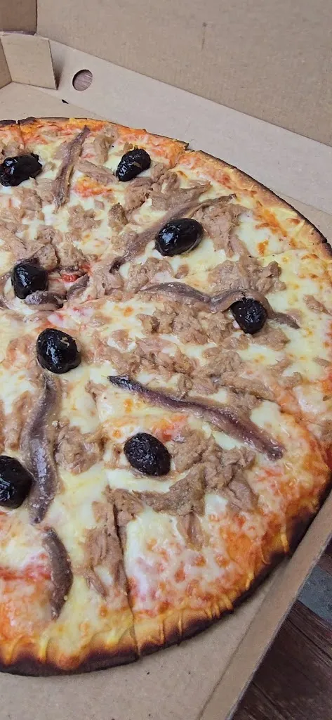 Pizzeria Al Forn De Llenya_Castellfollit de la Roca_slider_image_2