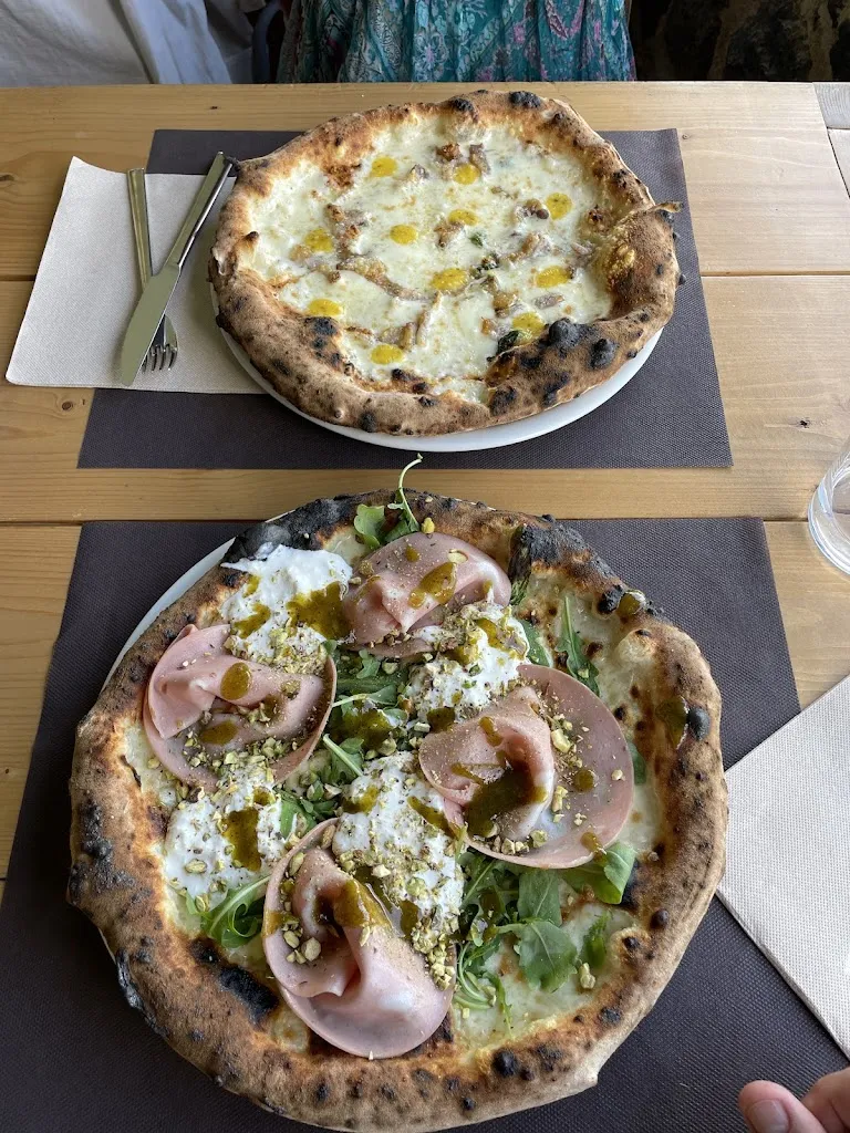 Menu_Basàltica Pizzeria_Castellfollit de la Roca_image_5