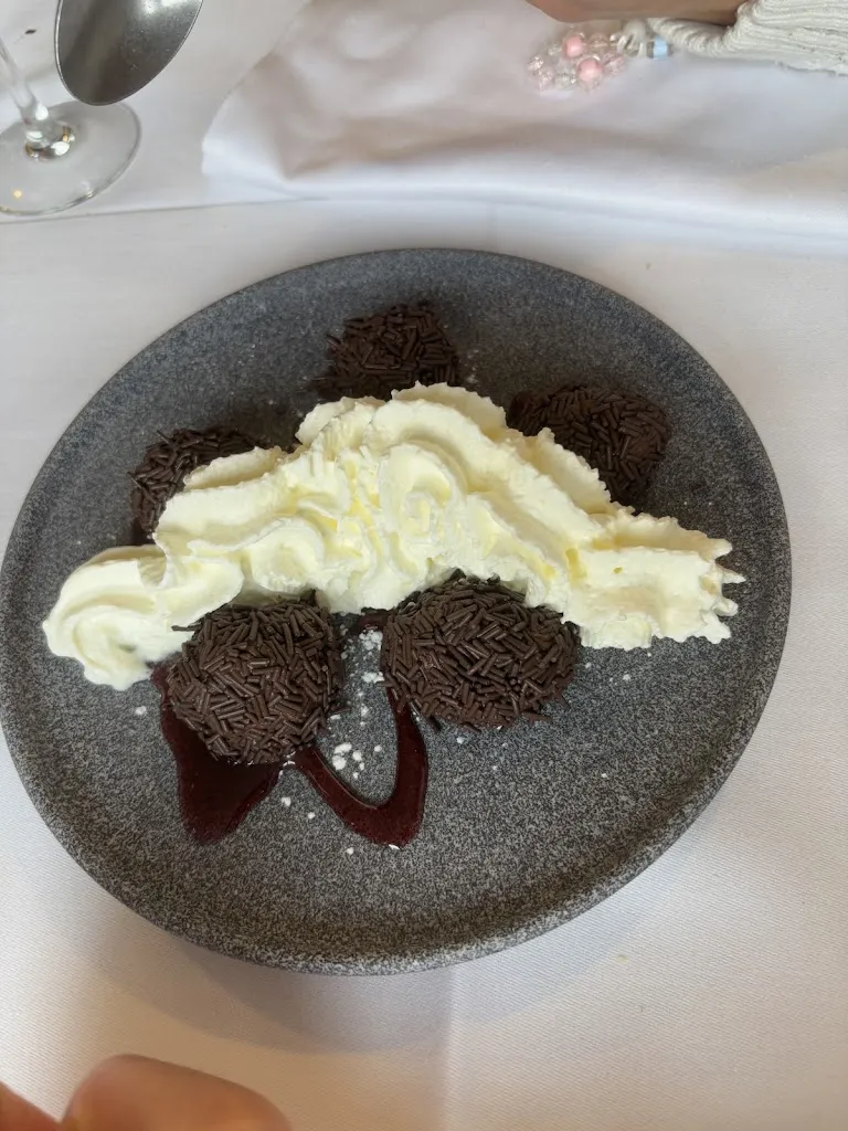 Bogdana Federlyayn_Racó de Ca La Nàsia_Castellfollit de la Roca_review