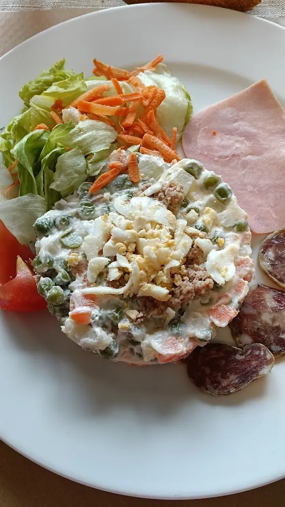 Familia Rovira_Racó de Ca La Nàsia_Castellfollit de la Roca_review