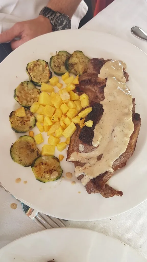 Menu_Basalt_Castellfollit de la Roca_image_5