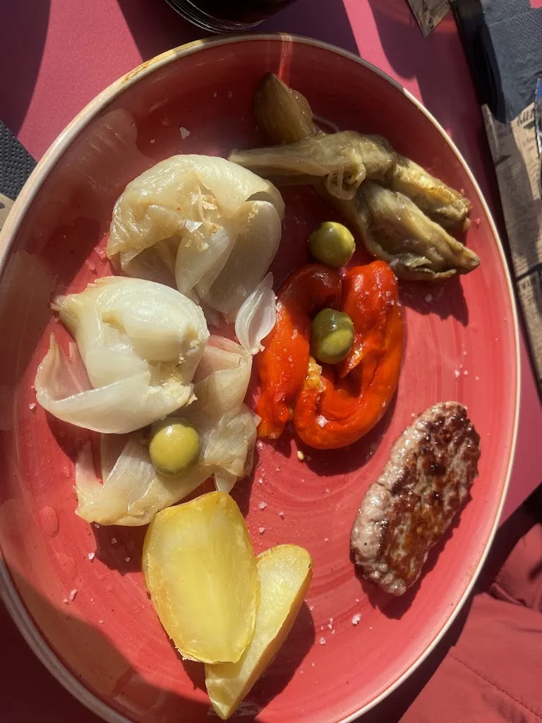 *Iren*_Restaurant Taverna Caliu.AUTOSERVEI exepte dinars i sopars.NO RESERVEM._Camprodon_review