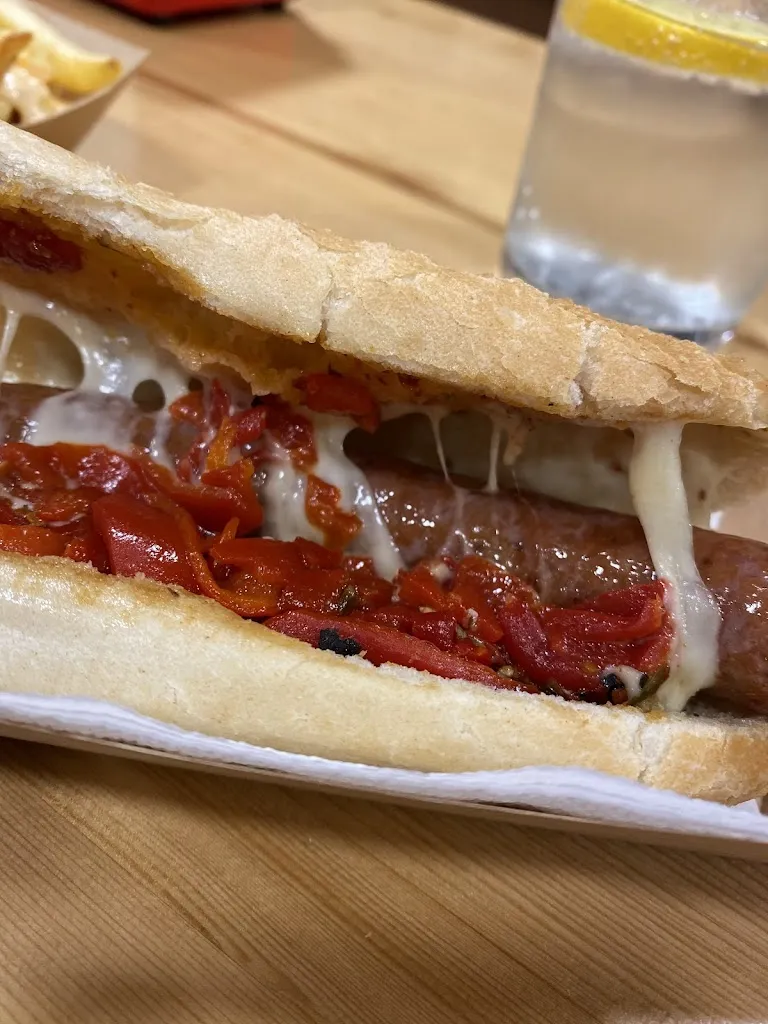 Lluisa_Frankfurt Iluro_Camprodon_recensione