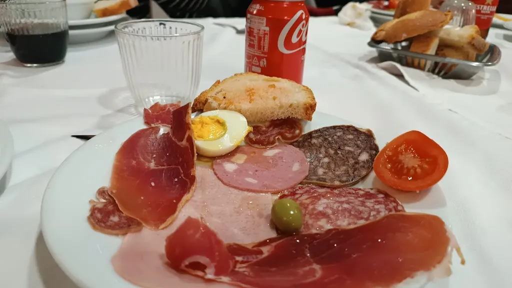 Adrian Giron Arguijo_Restaurant La Muralla_Camprodon_review