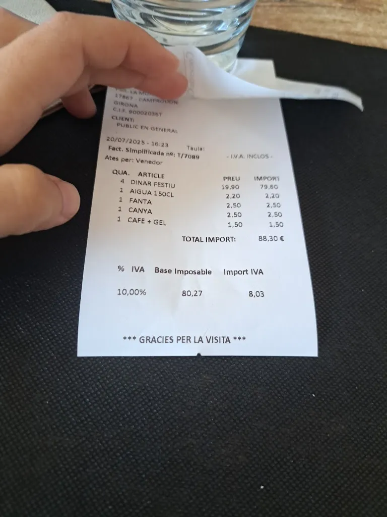 Alba Turull Barot_Bar Restaurant Els Castanyers Camprodon_Camprodon_recensione