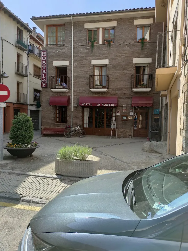 עופר פלג_Hostal la Placeta_Camprodon_recensione