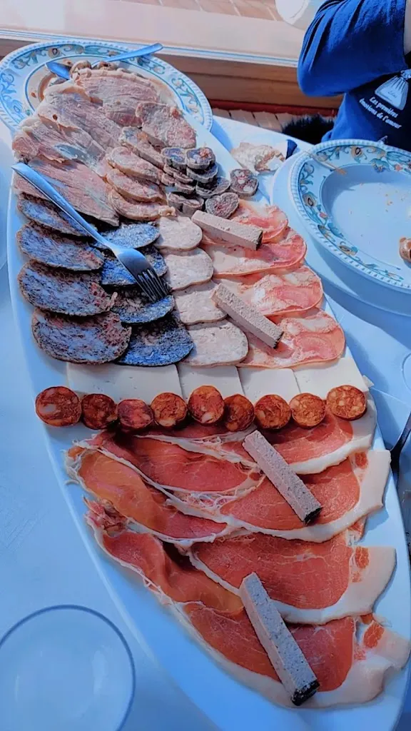 Trishie Shumba_Hotel El Serrat _Camprodon_review