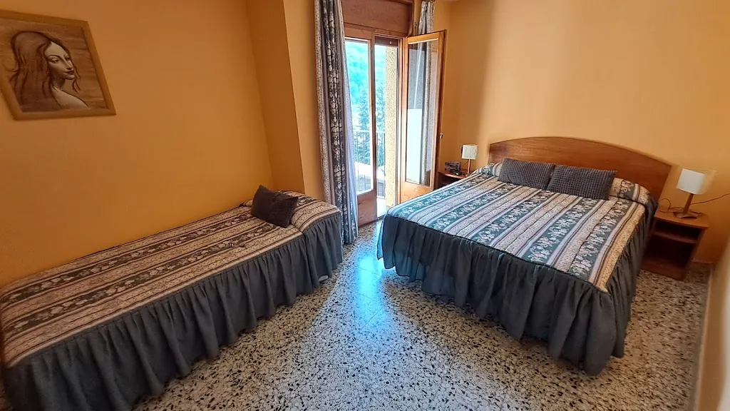 Hostal Restaurant L'Escon _Camprodon_slider_image_2