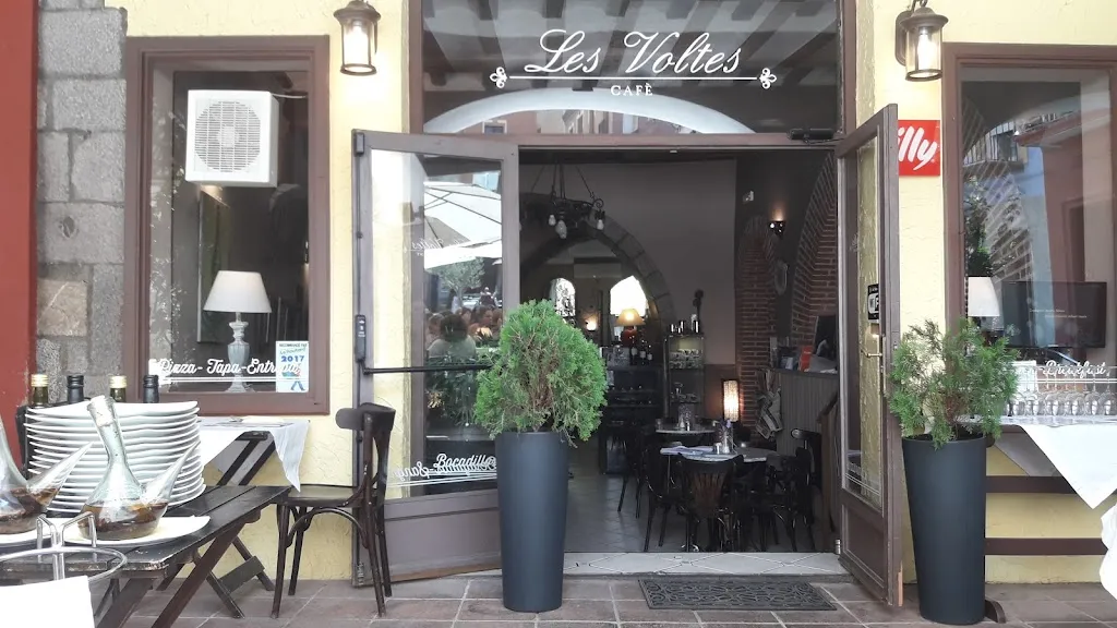 Restaurant les Voltes ristorante a Castelló dEmpúries