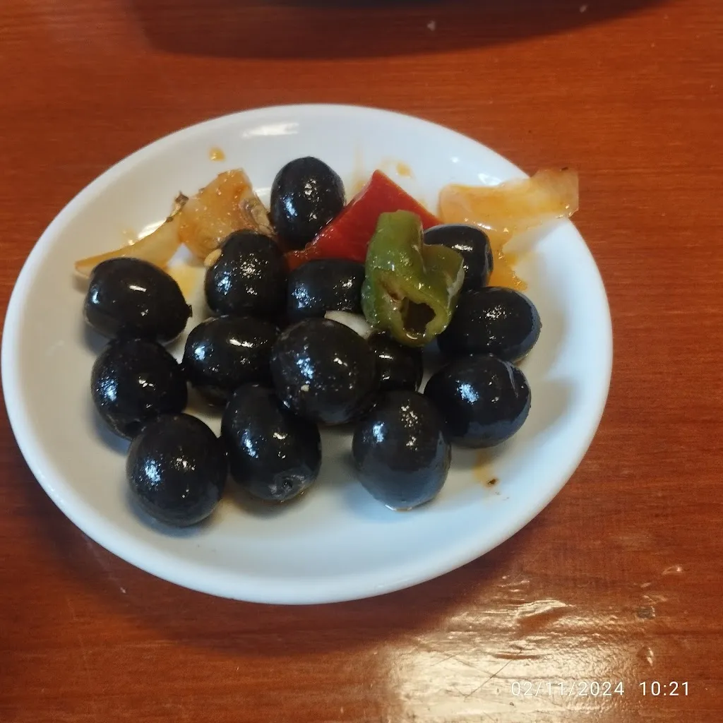 Jorge Gallofré Isart_Bar Salvà_Cellera de Ter La_review