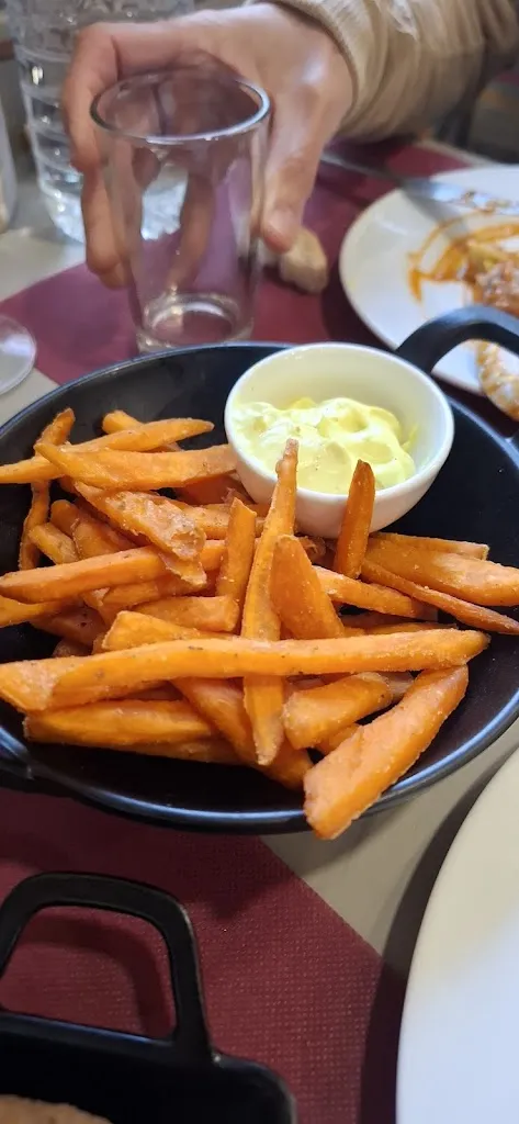 Alejandro De Blasis_Bar el Local_Cellera de Ter La_review