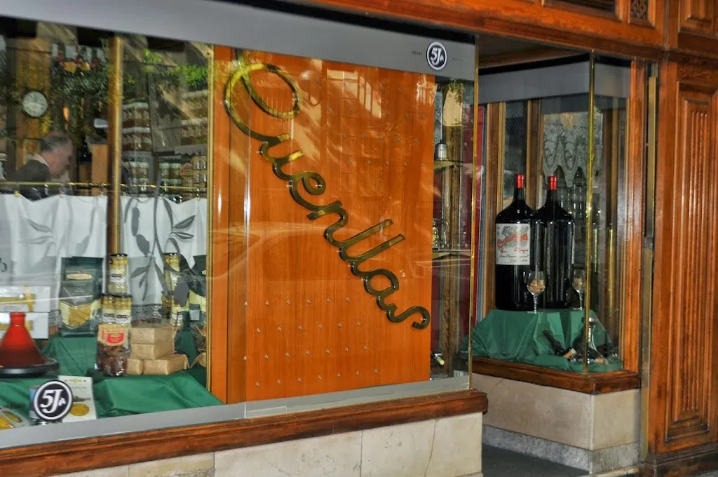 Restaurante Cuenllas restaurant in Cistella