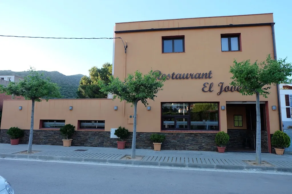 Restaurant el Jovent_Colera_slider_image_1