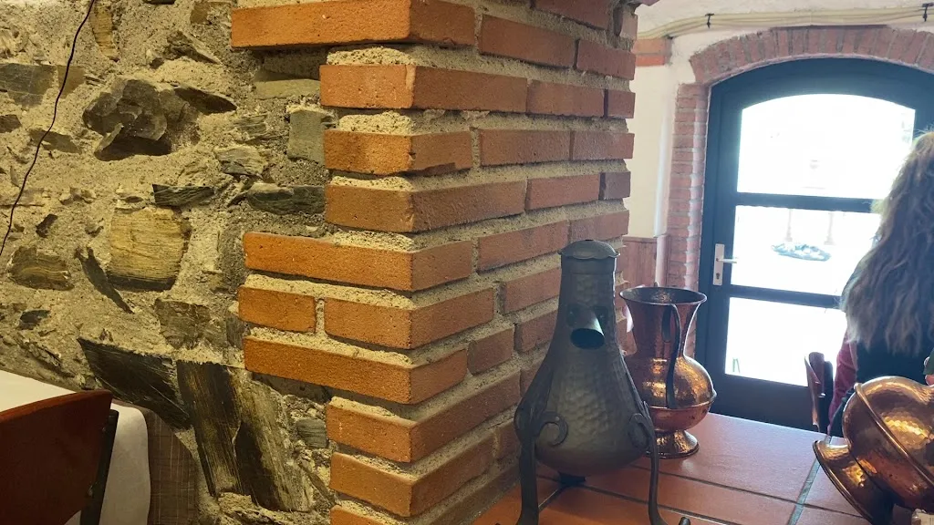 Can Cassoletes_Espolla_slider_image_1