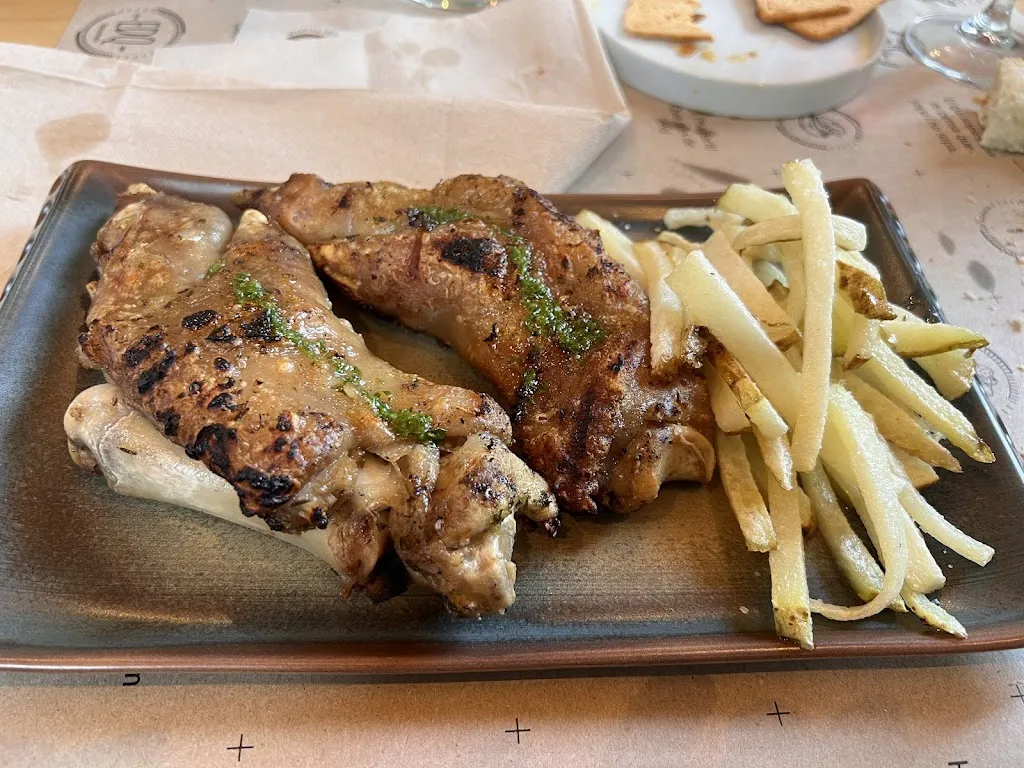 Quincy Young_Restaurant Estació de Queixans_Fontanals de Cerdanya_review