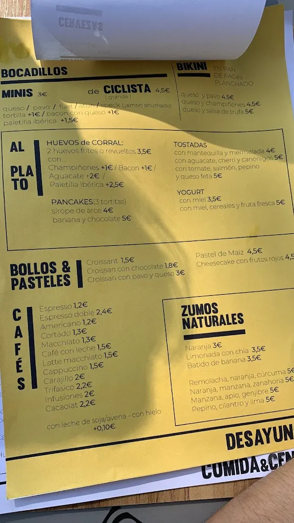 Menu_Banana blava_Castell-Platja dAro_image_3