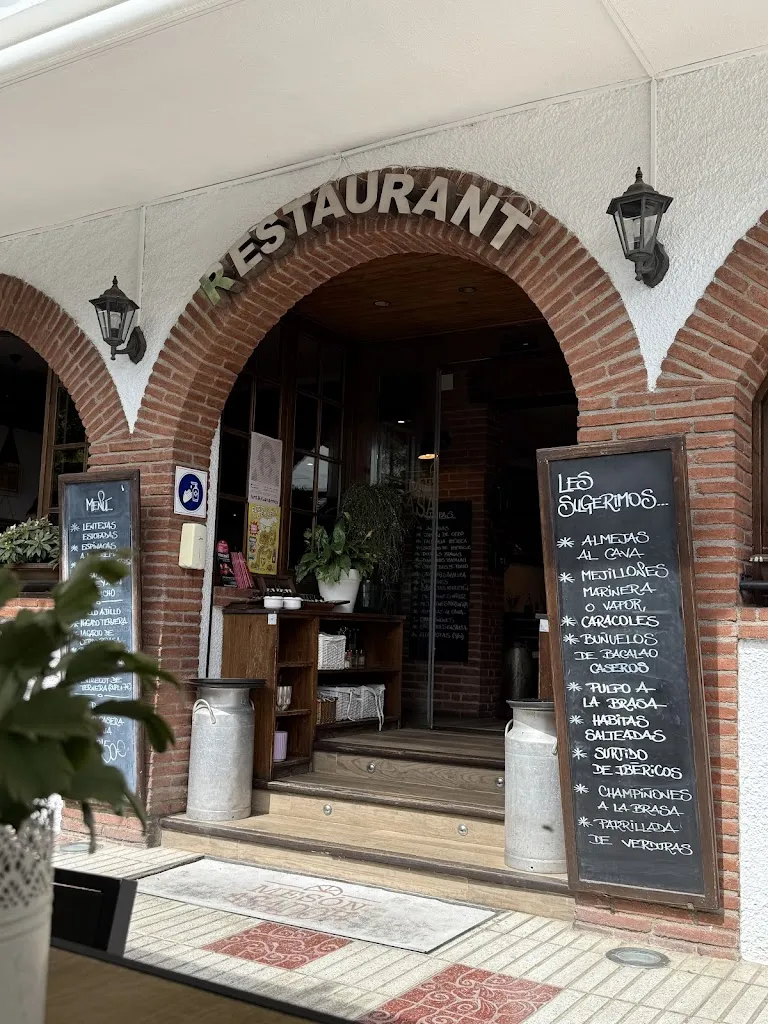 Mesón Asador_Castell-Platja dAro_slider_image_3