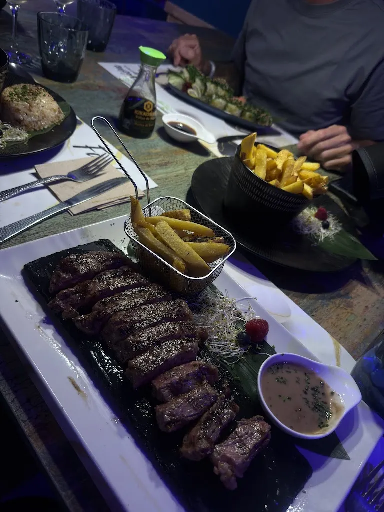 Robin van Haaften_Fusion World Kitchen_Castell-Platja dAro_recensione