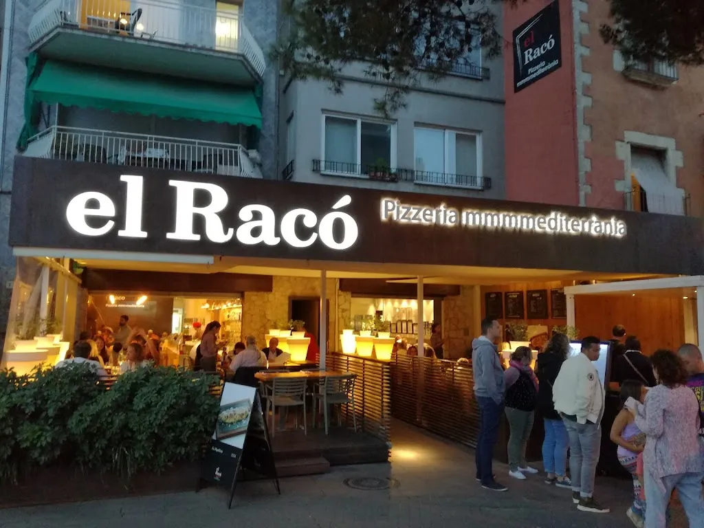 El Racó Platja d'Aro. Pizzeria Mediterrània restaurant in Castell-Platja dAro