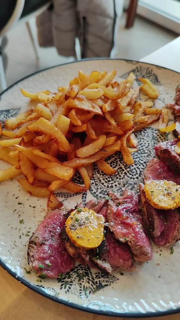 DGust_Castell-Platja dAro_slider_image_2