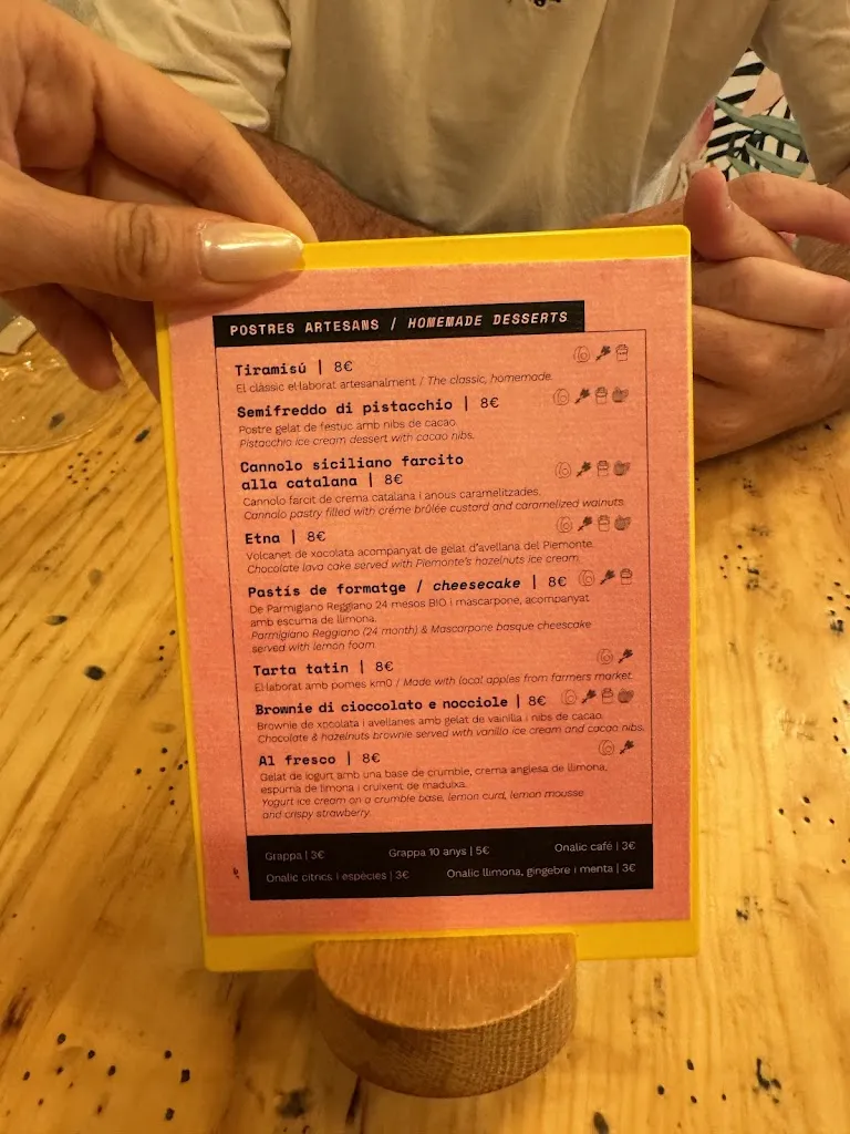 Quỳnh Lê_L’italianini_Castell-Platja dAro_review