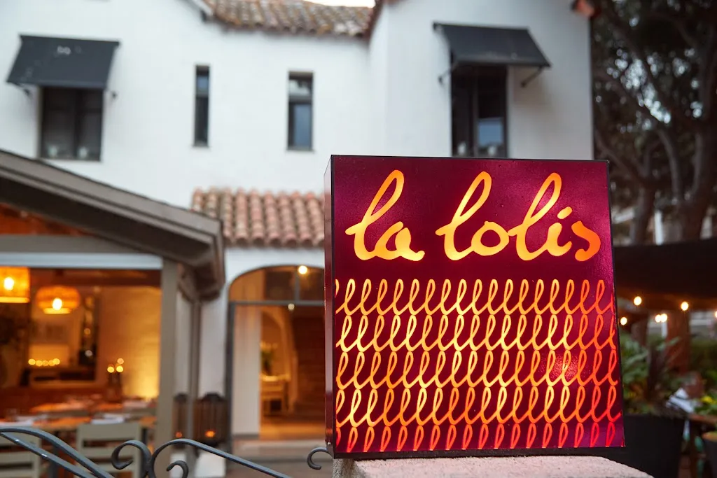 La Lolis by El Dorado Petit restaurant in Castell-Platja dAro