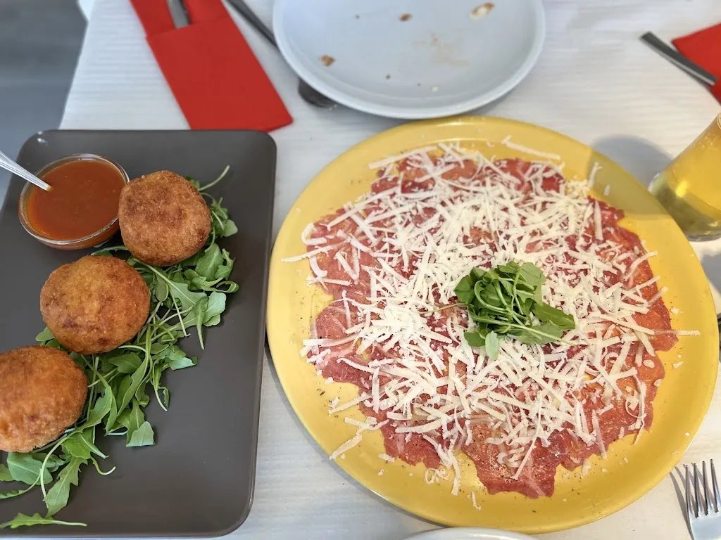 Anisia Pienaar_La Dolce Vita Platja d'Aro_Castell-Platja dAro_review