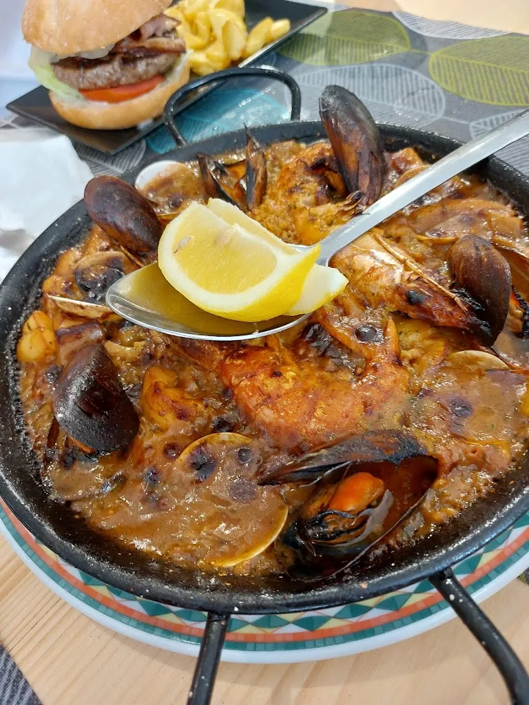 Menu_Amadeus Bar & Restaurant_Castell-Platja dAro_image_4