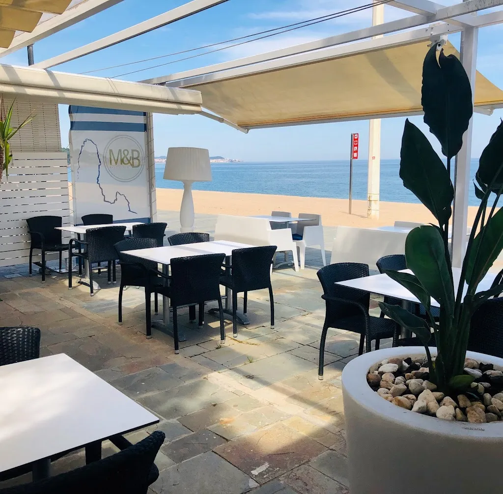 Restaurant M&B_Castell-Platja dAro_slider_image_1
