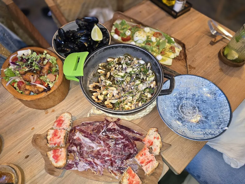 Menu_AYA Beach_Castell-Platja dAro_image_8