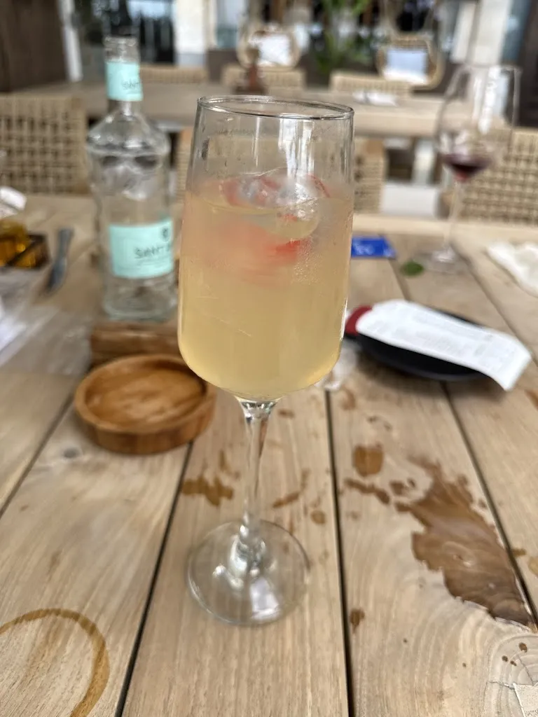 brett andersen_AYA Beach_Castell-Platja dAro_review