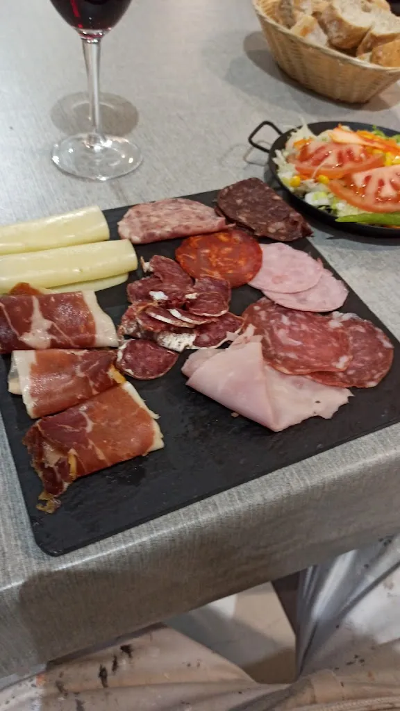 Ll FC_Àngel Bar Restaurant_Fornells de la Selva_review