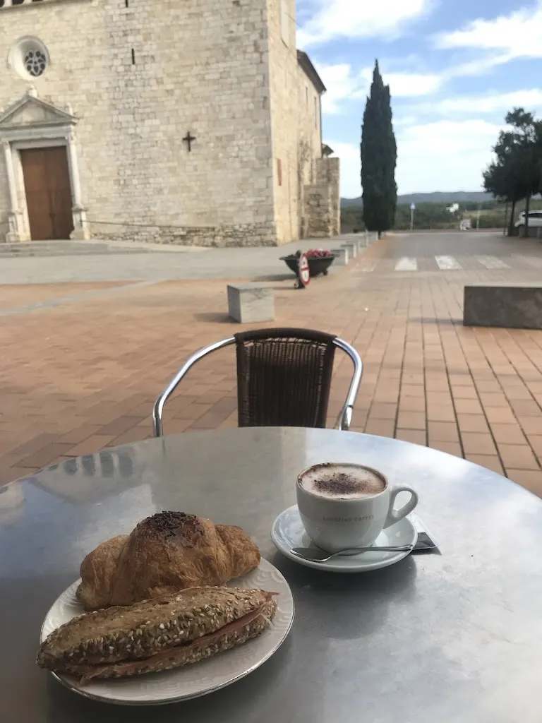 Enrique Murillo_La Granja_Fornells de la Selva_review