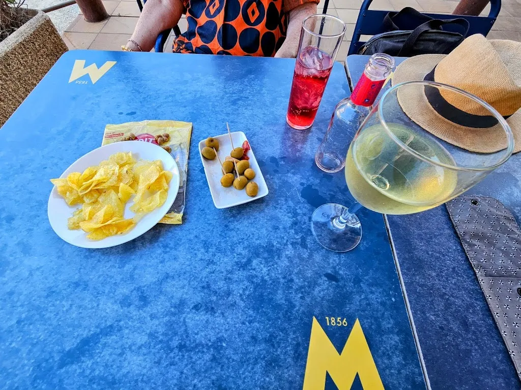 Baltasar Vila-Masana Portabella_Centre Cívic_Garrigàs_review