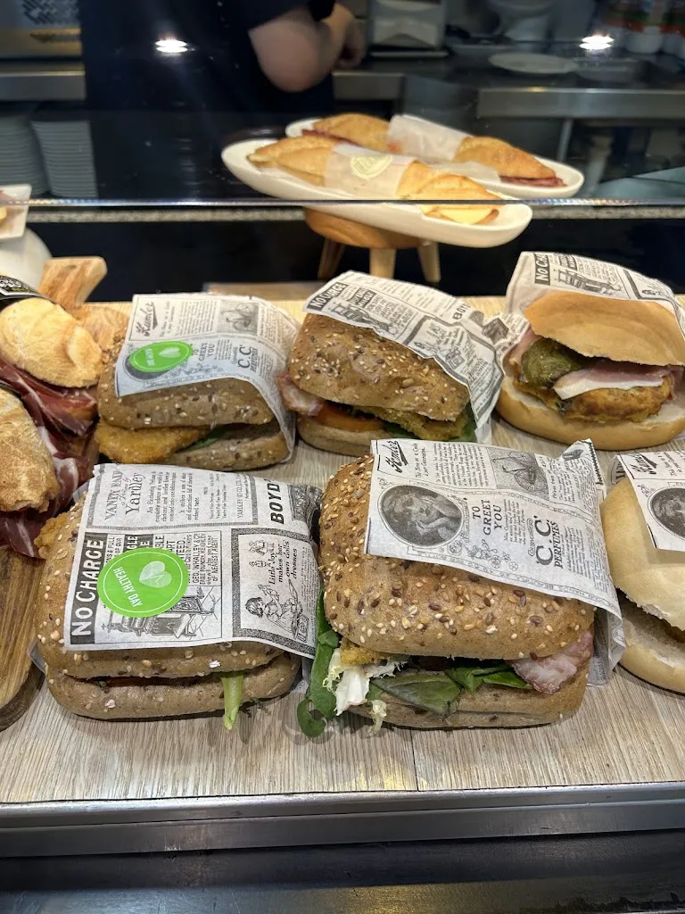 Menu_Àrea de servei de l'Empordà sentit Nord - Airea_Garrigàs_image_3