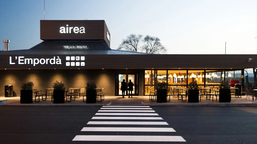 Àrea de servei de l'Empordà sentit Nord - Airea_Garrigàs_slider_image_1