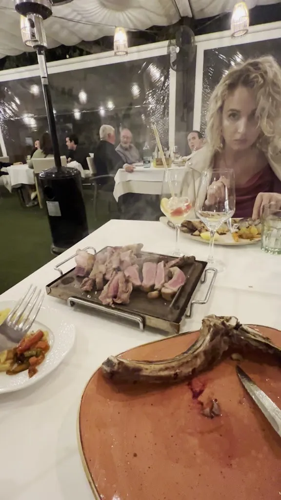 Restaurant Mas Pou_Forallac_slider_image_2