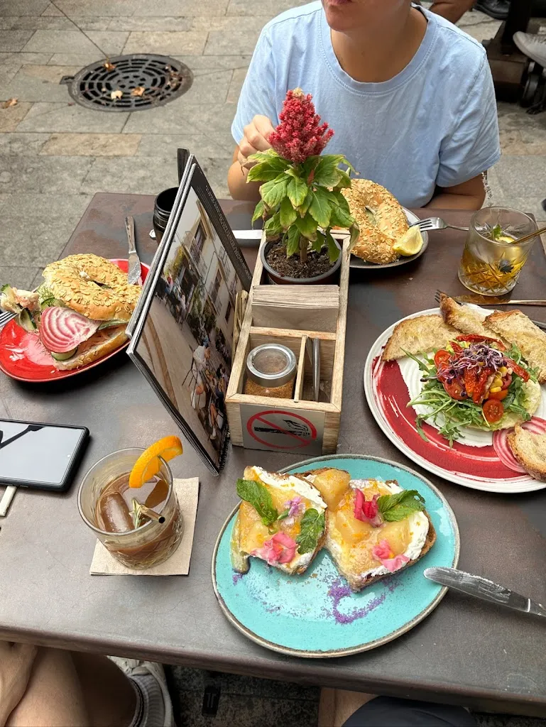 Ch Dr_La Fabrica Girona_Girona_Bewertung