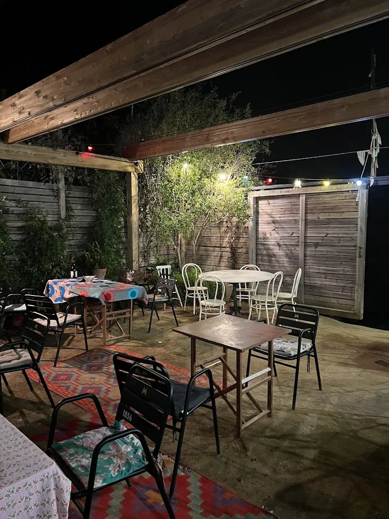 Chez Louisette restaurant in Garriguella