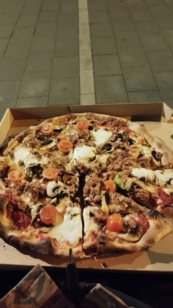 Santa Massa_Garriguella_slider_image_3