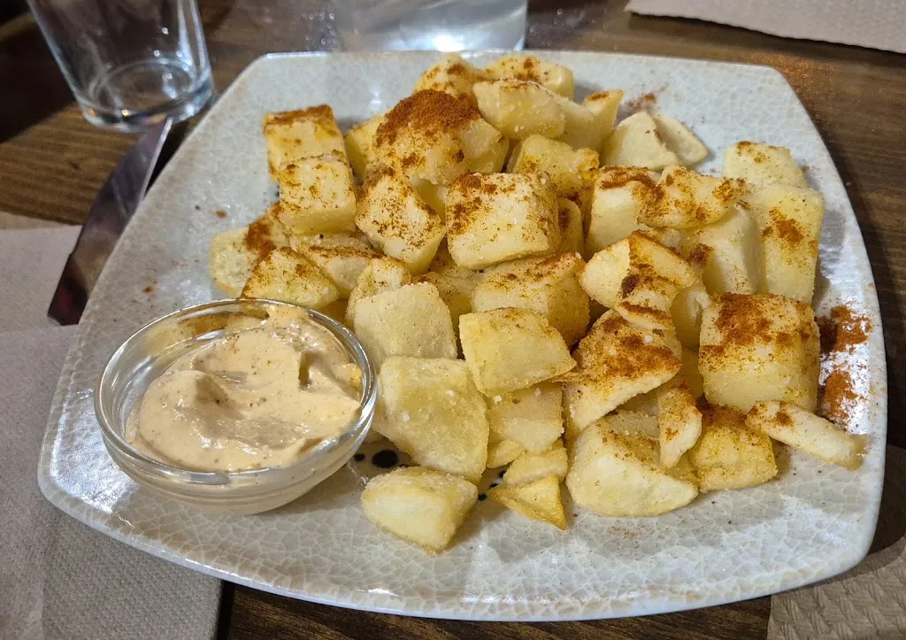 Paco Gamero_Bar La Espera_Garriguella_review