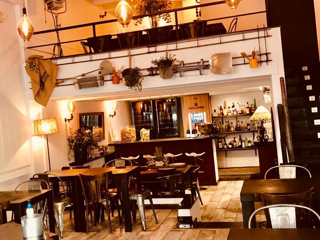 Menjoteca restaurant in Gualta