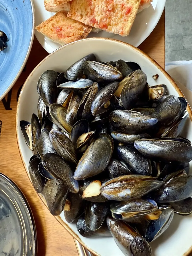 Peter Bender_Tony's Figueres Restaurante Bar_Figueres_review