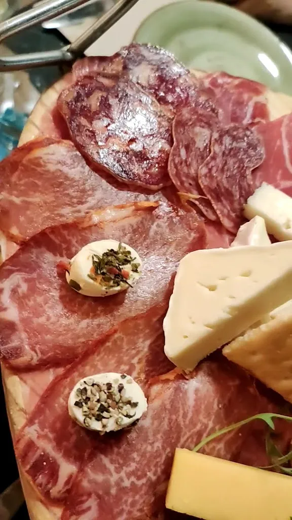 Tony's Figueres Restaurante Bar_Figueres_slider_image_2