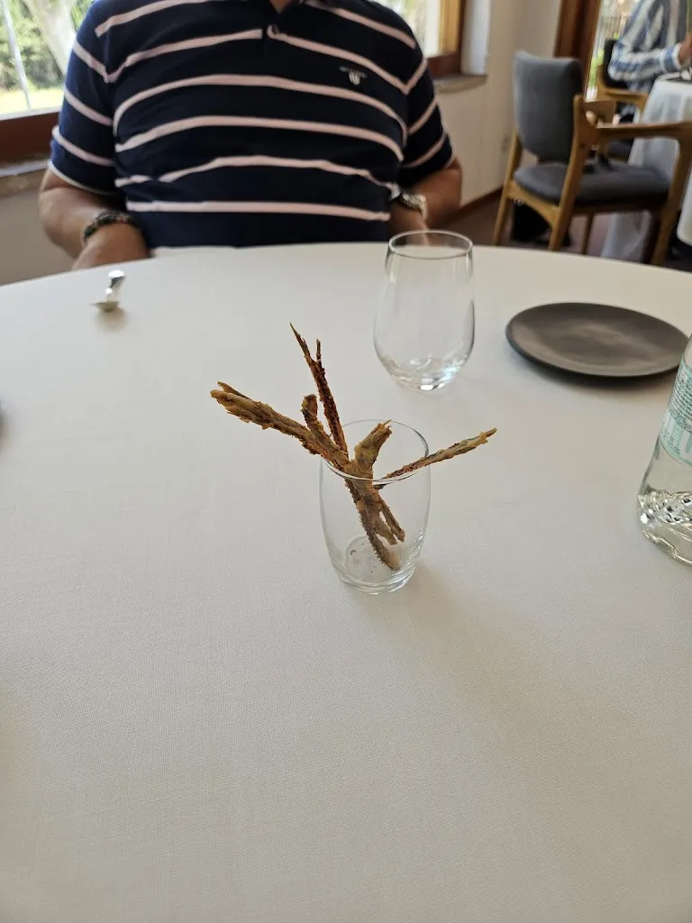 Emre Parlak_El Motel _Figueres_review