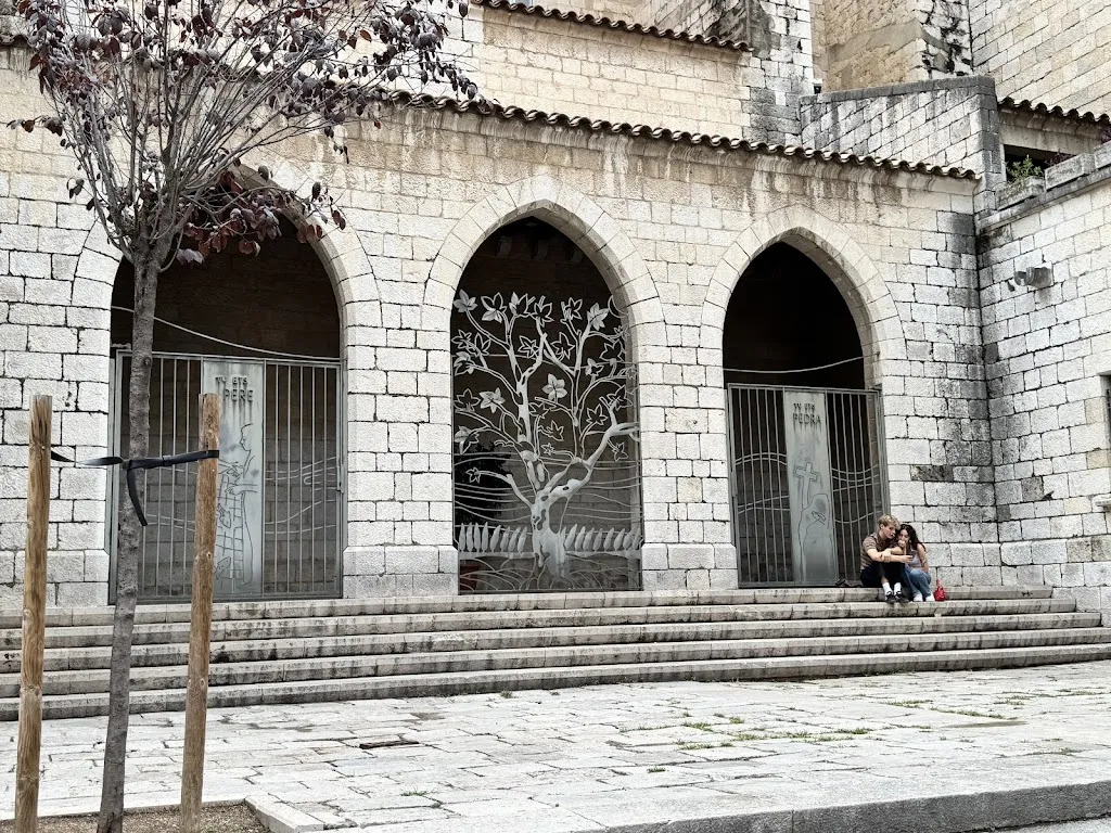 Surasakdi Th._Dalícatessen_Figueres_review