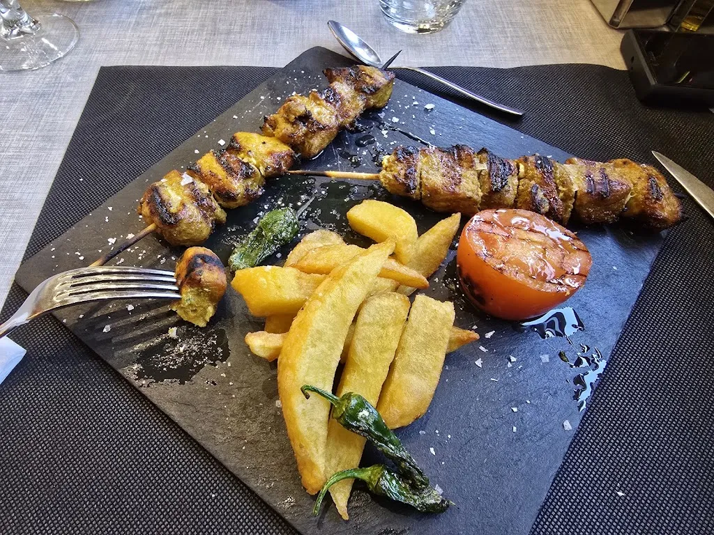 Menu_Restaurant Can Modest_Figueres_image_7